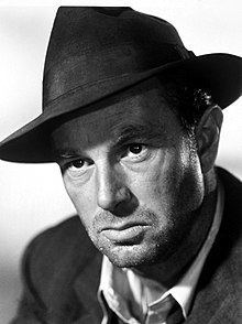 Sterling Hayden httpsuploadwikimediaorgwikipediacommonsthu