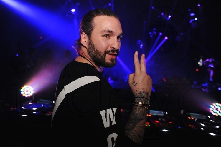 Steve Angello Steve Angello Defends Streaming Sites in Interview at Web