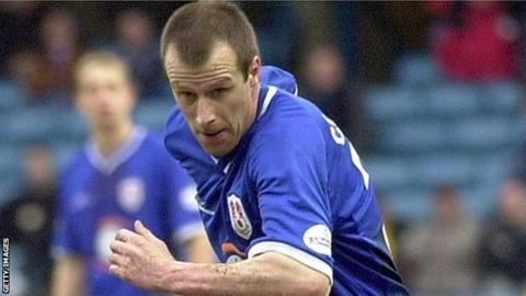 Steve Claridge Salisbury City Steve Claridge part of consortium to buy club BBC