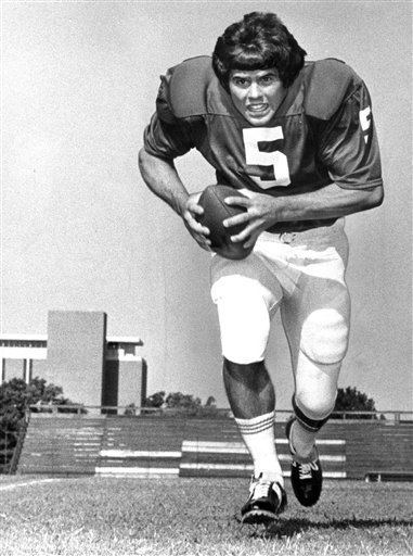 Steve Davis (quarterback) Former Oklahoma QB Steve Davis dead at 60 College Football