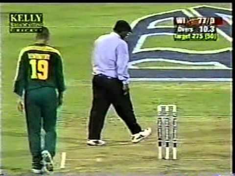 Steve Elworthy hostile bowling Shiv Chanderpaul aggresive batting