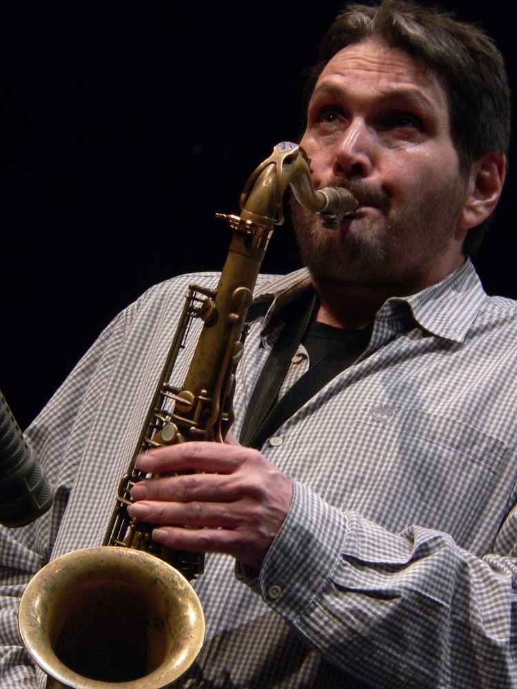 Трио альянс. Steve Grossman Sax. Брянский саксофонист. Саксофонист Чехов.