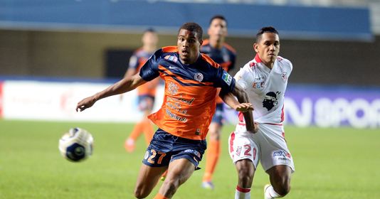 Steve Mounié NMES OLYMPIQUE Steve Mouni MHSC en prt Objectif Gard