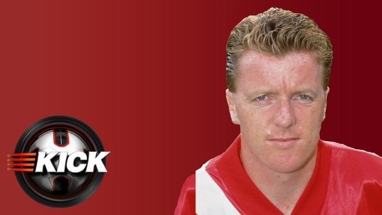 Steve Nicol Steve Nicol on The Merseyside Derby Soccer Stories YouTube