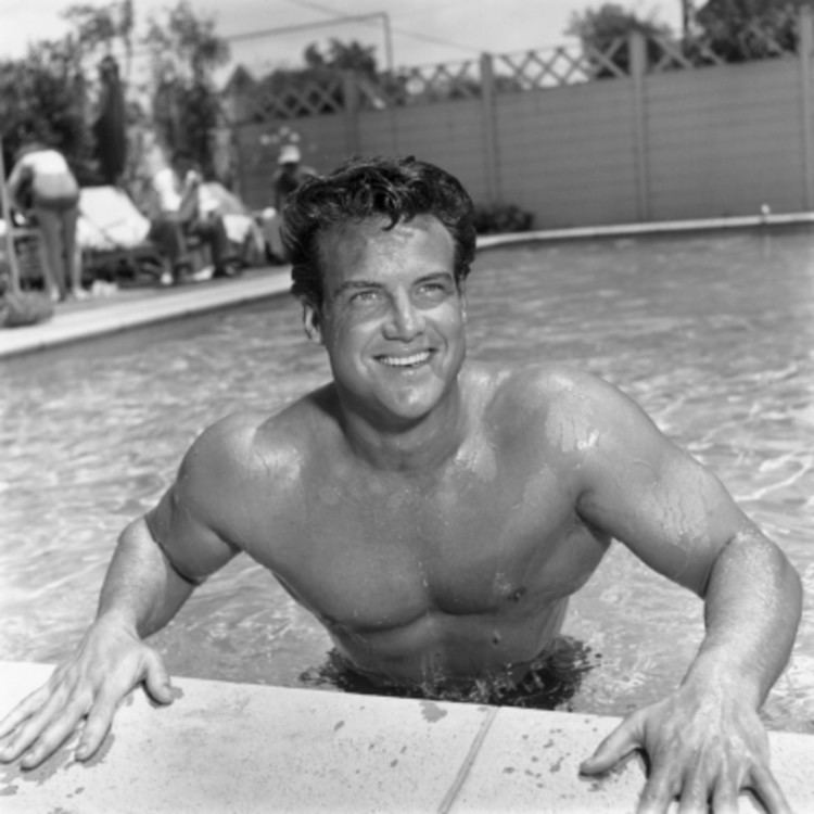 Steve Reeves Steve Reeves Film Actor Athlete Actor Biographycom