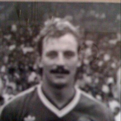 Steve Thompson (footballer, born 1964) Steve Thompson TommoTweets Twitter