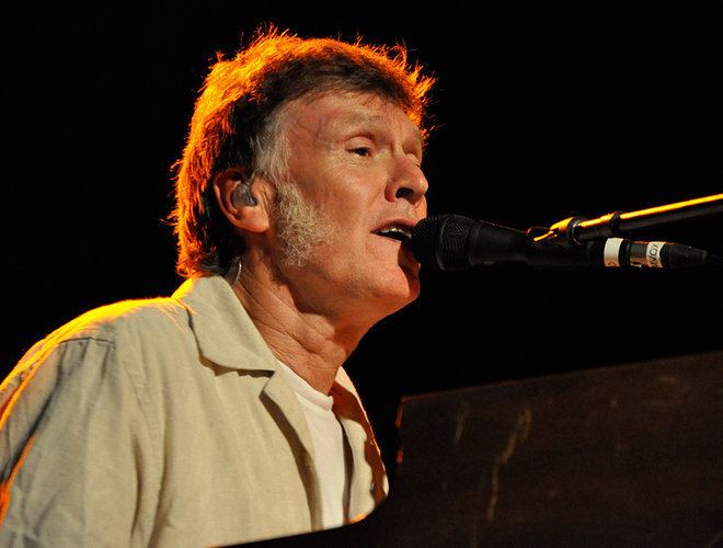 Steve Winwood Steve Winwood interview Back inthe High Life Higher Love