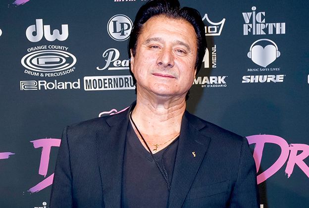 Steven Perry Steve Perry 39Showed Up Unannounced to Rehearsals39 Eels