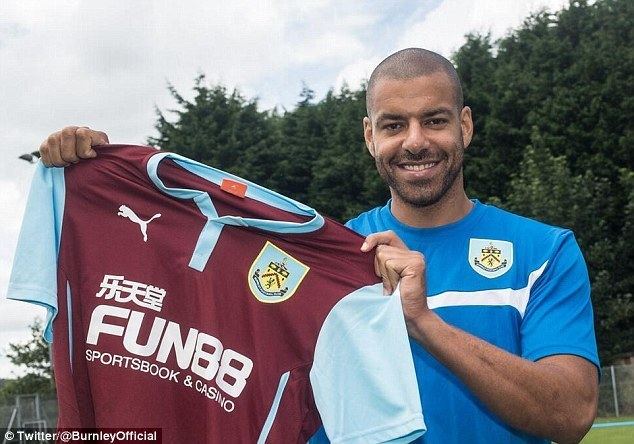 Steven Reid Steven Reid signs oneyear deal with Premier League