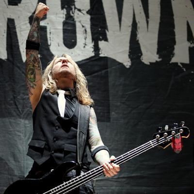 Stevie Benton Stevie Benton of Drowning Pool Pollstar