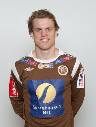 Stian Aasmundsen Classify Norwegian football player Stian Aasmundsen