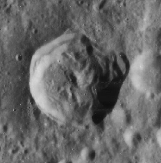 Stiborius (crater)
