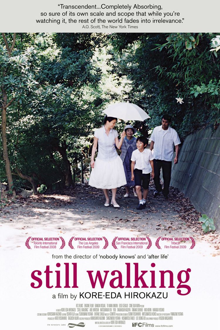 Still Walking (film) wwwgstaticcomtvthumbmovieposters190706p1907