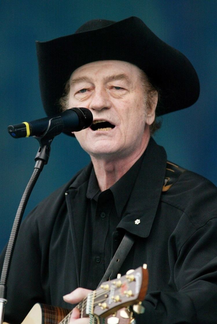 Stompin' Tom Connors Stompin39 Tom Connors dead at 77 Entertainment amp Showbiz