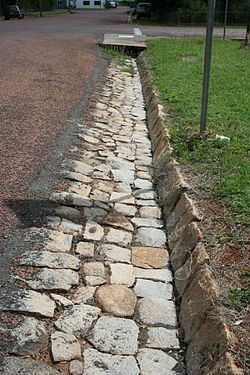 Stone kerbing, channels and footbridges of Charters Towers httpsuploadwikimediaorgwikipediacommonsthu