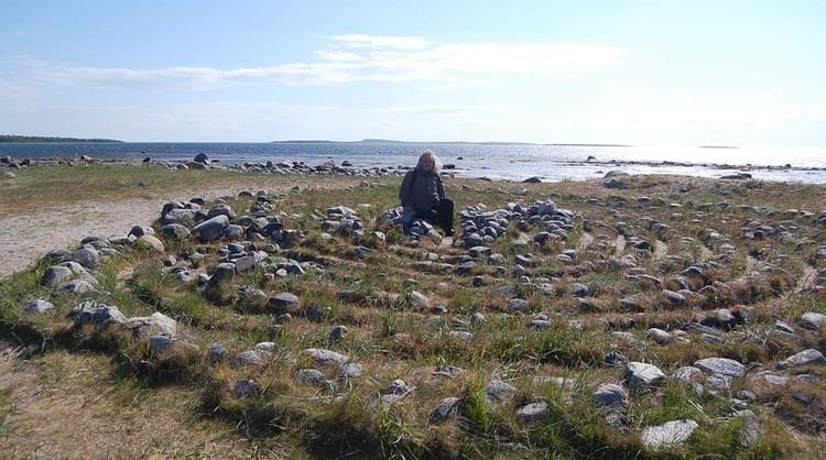 Stone labyrinths of Bolshoi Zayatsky Island Mysterious Stone Labyrinths of Bolshoi Zayatsky Island Weird Russia
