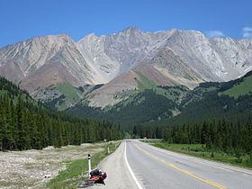 Storm Mountain (Alberta) httpsuploadwikimediaorgwikipediacommonsthu
