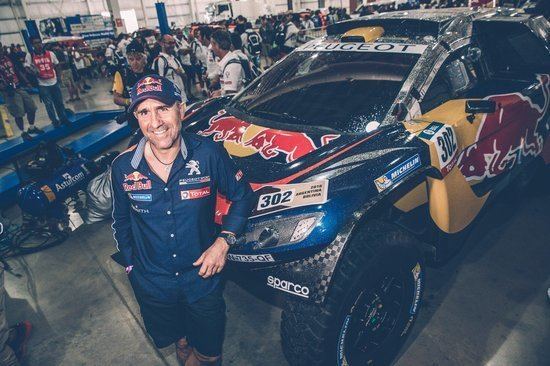 Stéphane Peterhansel Stephane Peterhansel Dakar Rally 2016 Travel Essentials