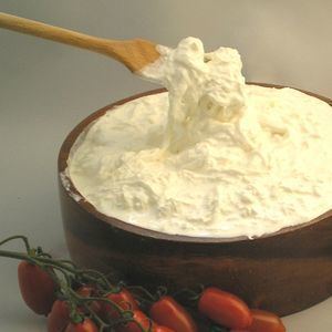 Stracciatella di bufala httpswwwcookipediacoukwikiimagesthumb99