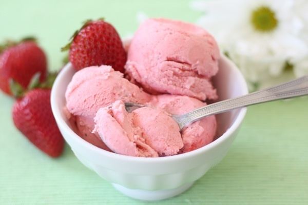 Strawberry ice cream Strawberry Sour Cream Ice Cream Recipe Two Peas amp Their Pod