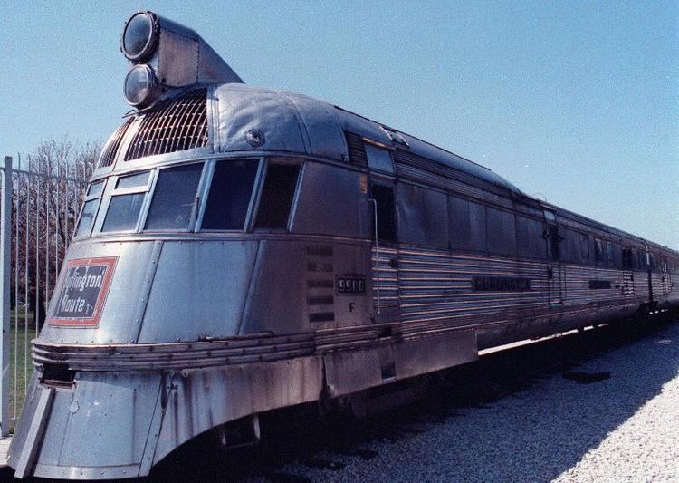 Streamliner cars (rail)