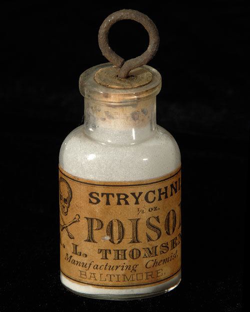 Strychnine Strychnine Molecule of the Month HTMLonly version 2009