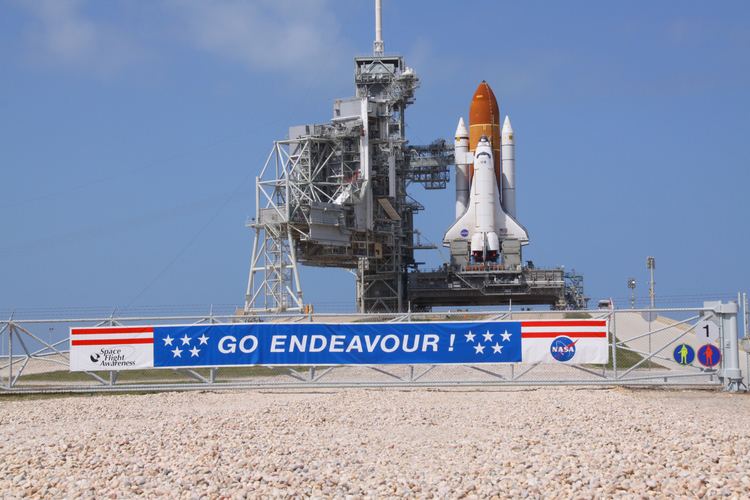 STS-134 FileSTS134 Endeavour on Launch Pad 39Ajpg Wikimedia Commons