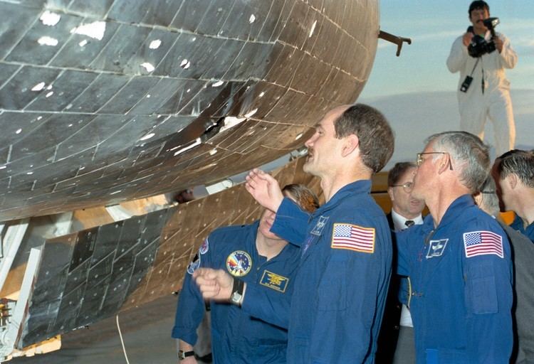 STS-27 Shuttle Astronaut Mike Mullane Describes Orbiter Damage on STS27