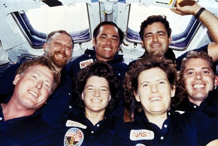 STS-41-G FileSTS41G19006jpg Wikimedia Commons
