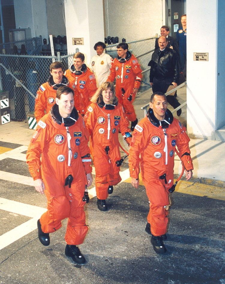STS-60 Crew STS60 walkout