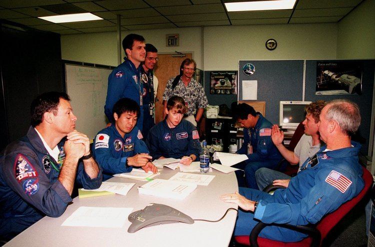STS-92 STS92 KSC Electronic Photo File