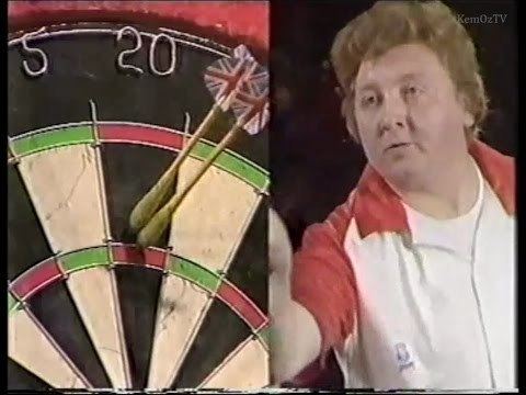 Stuart Holden (darts player) Les Capewell vs Stuart Holden 1983 World Darts Championship Round 1