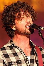 Stuart MacLeod (musician) httpsuploadwikimediaorgwikipediacommonsthu