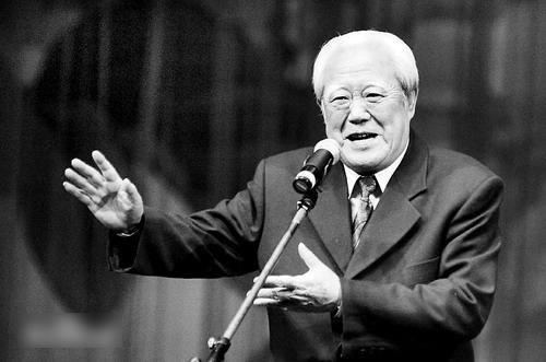 Su Wenmao Renowned Chinese cross talker Su Wenmao dies at 86 Chinaorgcn