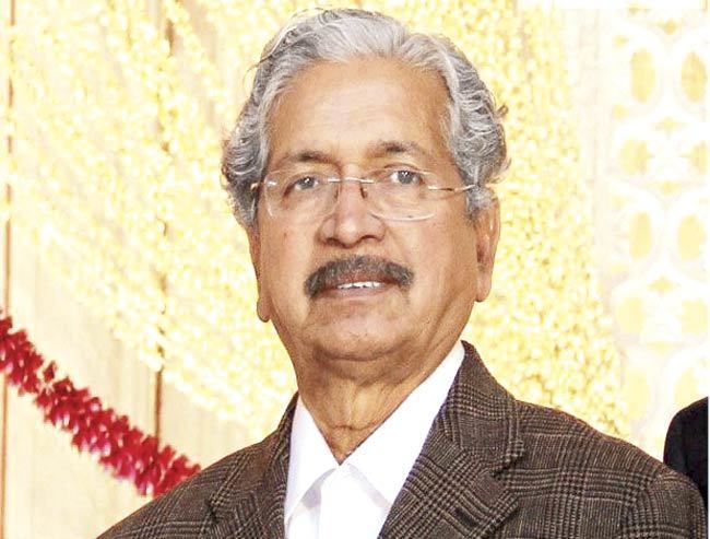 Subhash Desai Shiv Sena goes on defensive after its offensive on