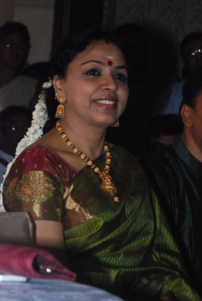 thirupugal sung by sudha ragunathan