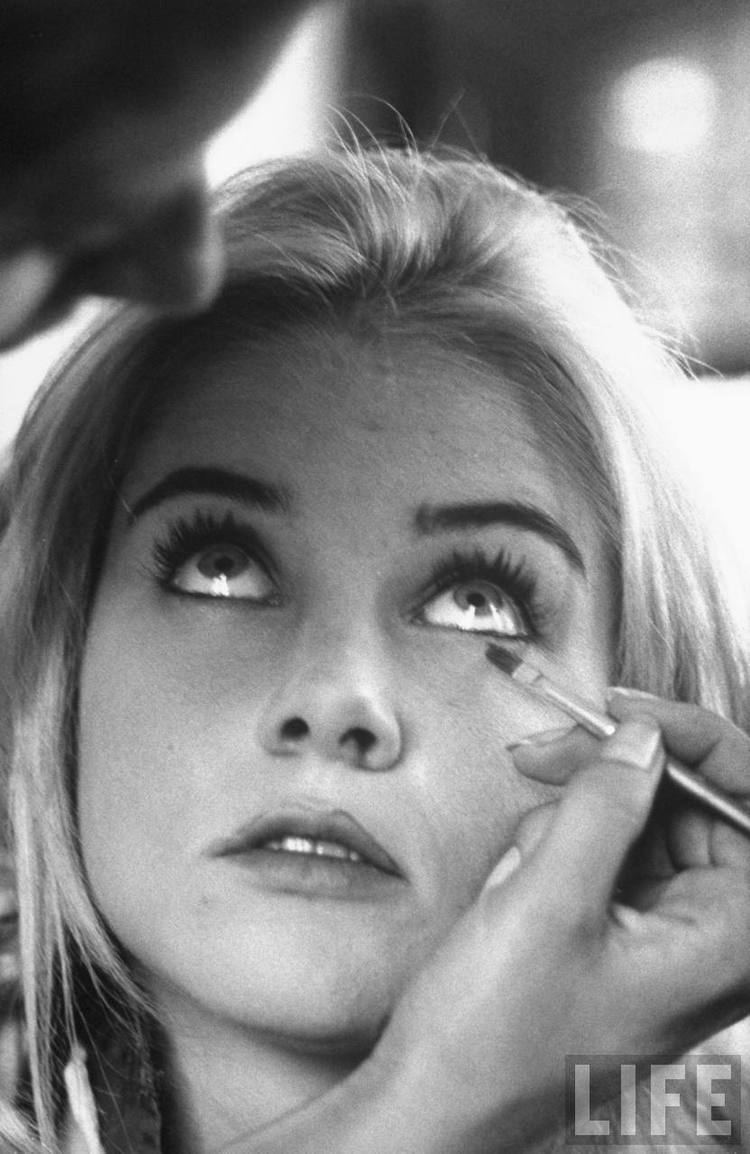 Sue Lyon Sue Lyon Muses Cinematic Women The Red List