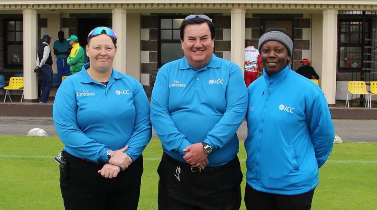 Sue Redfern Female umpires Sue Redfern and Jacqueline Williams make history at
