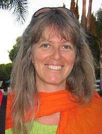 Sue Richards (artist) httpsuploadwikimediaorgwikipediacommonsthu