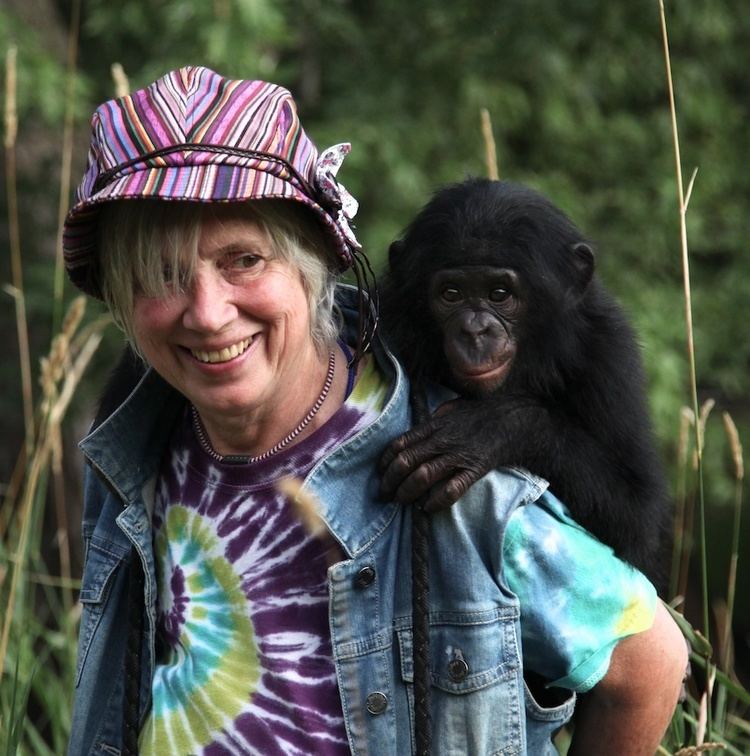 Sue Savage-Rumbaugh Troubled Ape Facility Reinstates Controversial Researcher