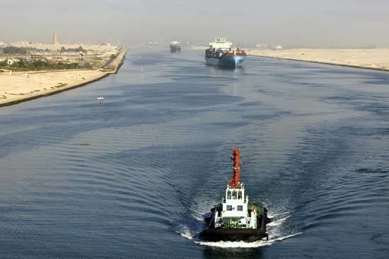 Suez Canal httpsmedia1britannicacomebmedia731756730