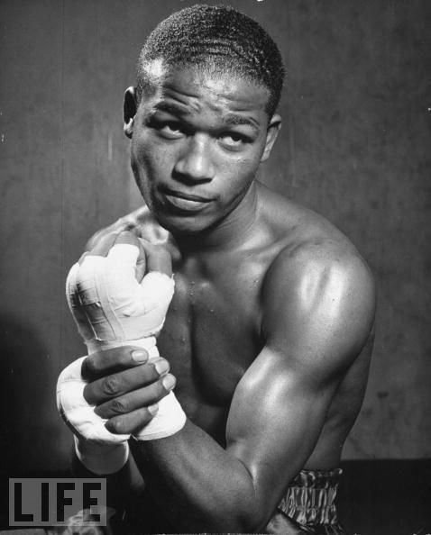 Sugar Ray Robinson Alexis Arguello Sugar Ray Robinson Boxing greats Pinterest