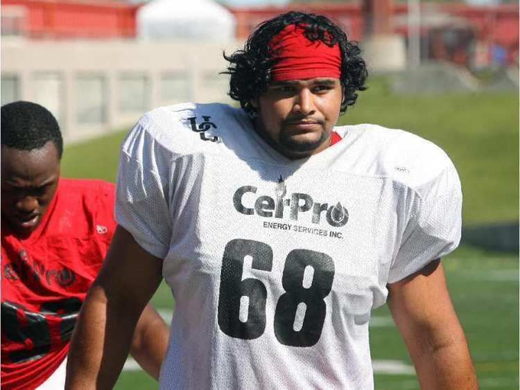 Sukh Chungh Dinos39 Olinemen Chungh and McEwen heading to Giants39 minicamp