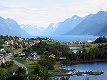 Sula, Møre og Romsdal httpsuploadwikimediaorgwikipediacommonsthu