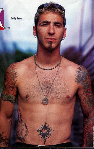 Sully Erna Sully Erna lead singer of Godsmack Rock my worldIm in lust