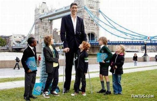 Sultan Kösen Funzugcom World39s Tallest Man Sultan Kosen World Edition