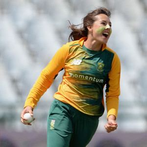 Suné Luus Luus fivefor gives SA women victory SuperSport Cricket