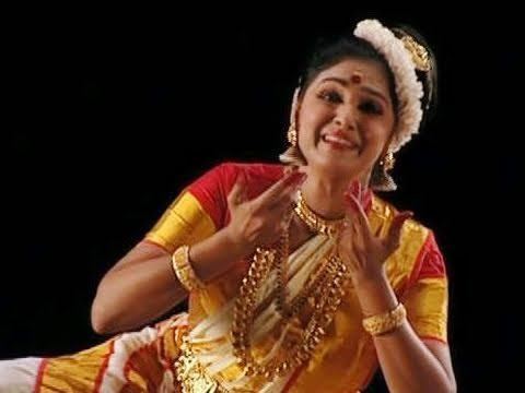 Sunanda Nair Mohiniyattam by Sunanda Nair Diwali Video Greetings YouTube