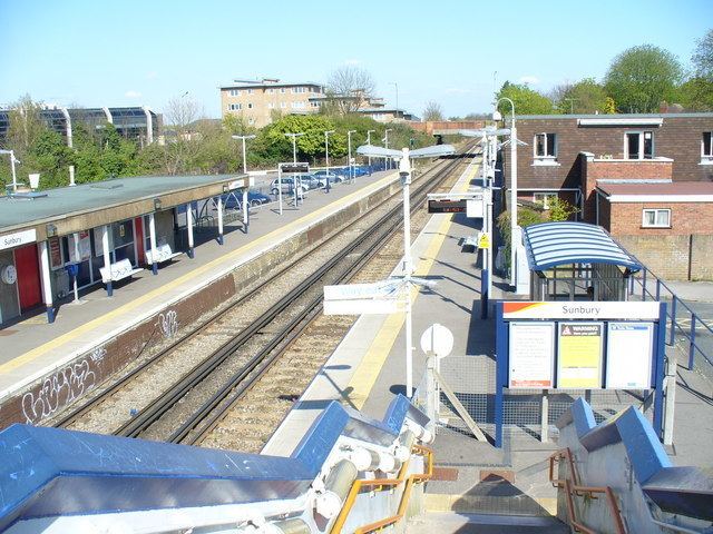 Sunbury (Surrey) railway station