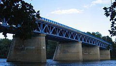 Sunderland Bridge (Massachusetts) httpsuploadwikimediaorgwikipediacommonsthu